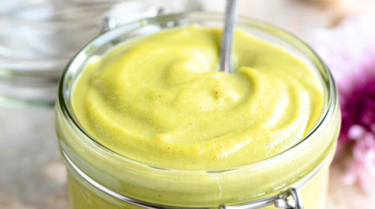 Crema al pistacchio fatta in casa che batte quella del supermercato: più intensa, più vellutata e pronta in pochi minuti con un trucco semplice
